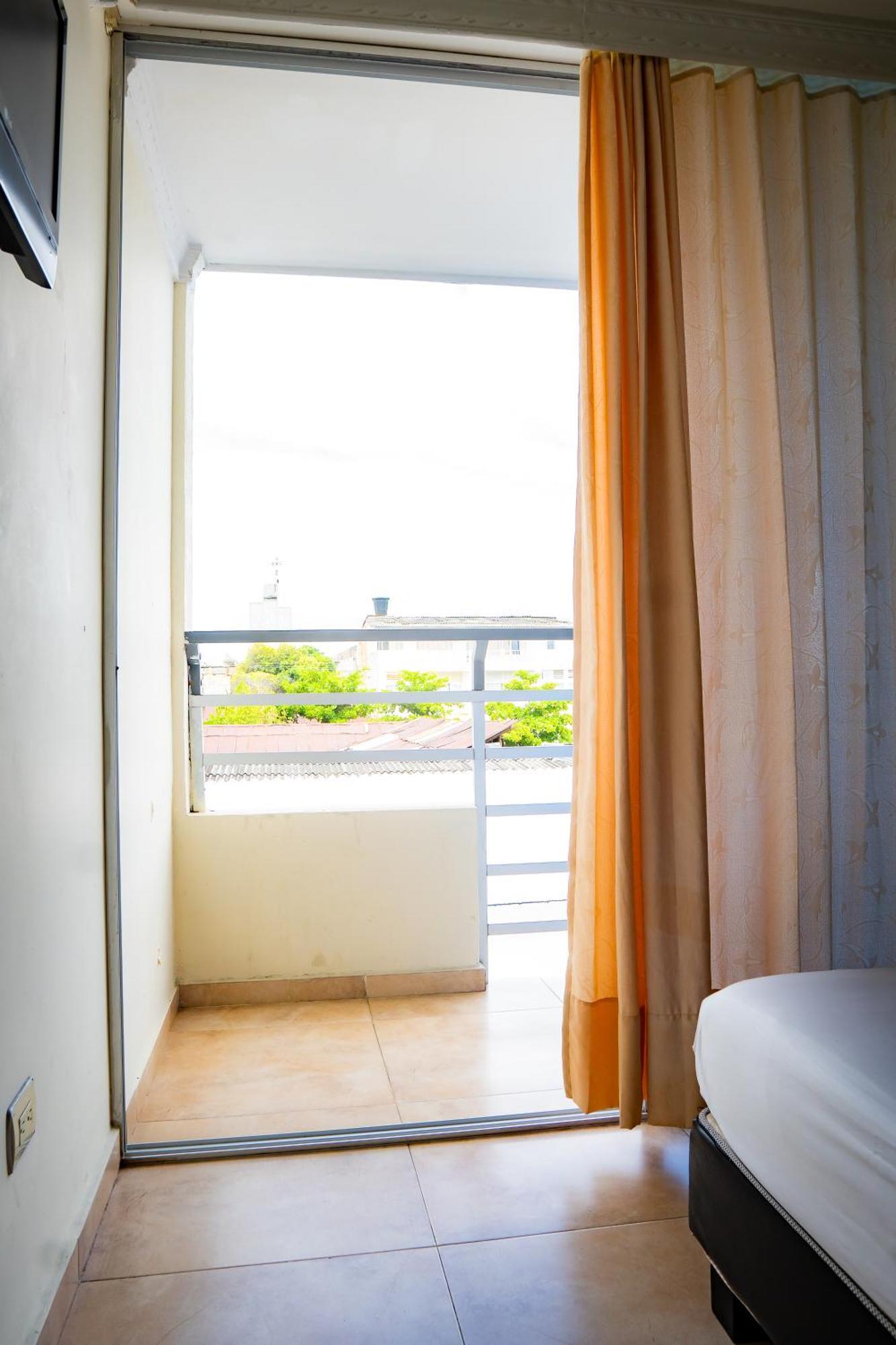 חירארדוט Kalina Hotel מראה חיצוני תמונה