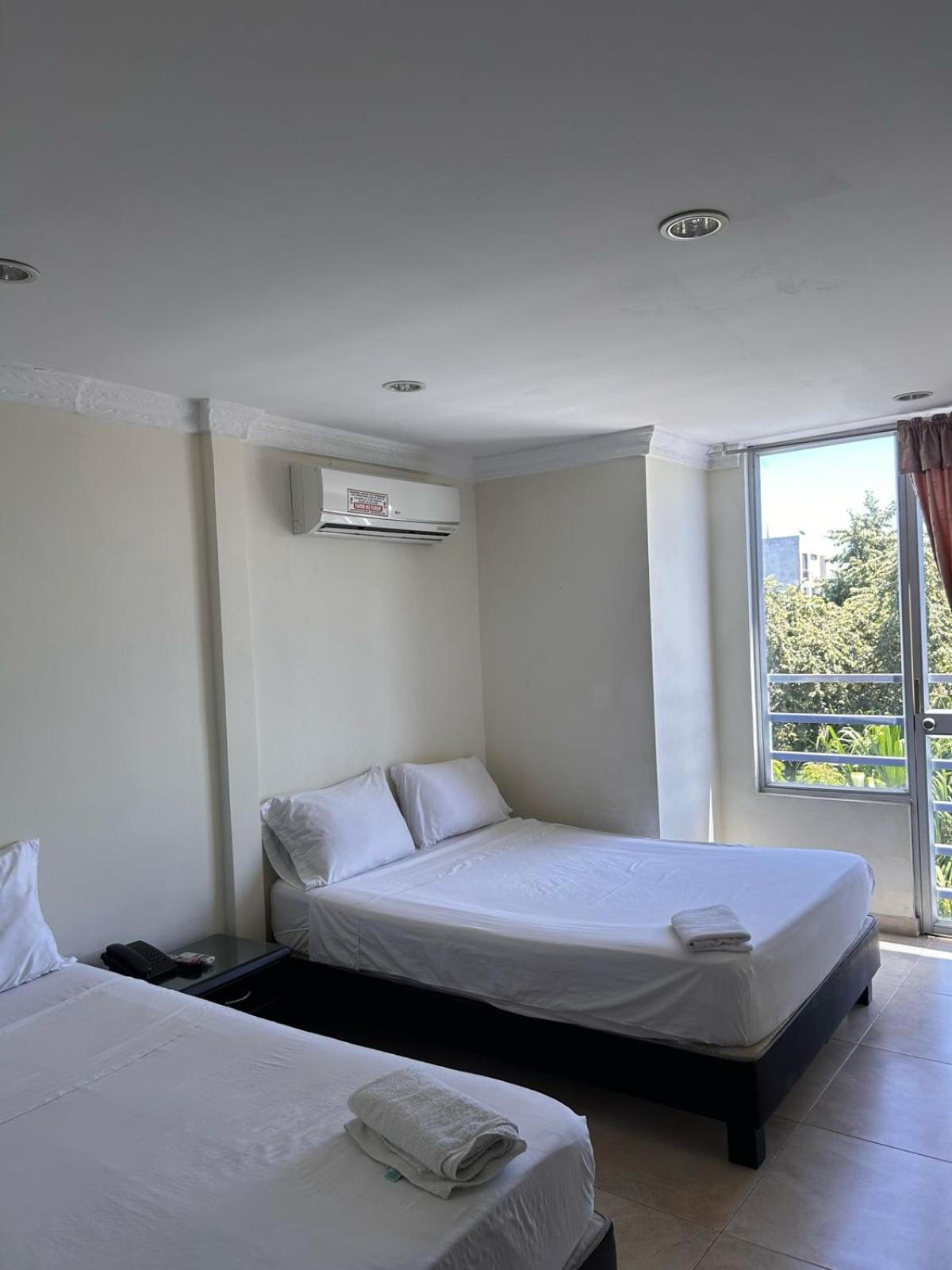 חירארדוט Kalina Hotel מראה חיצוני תמונה